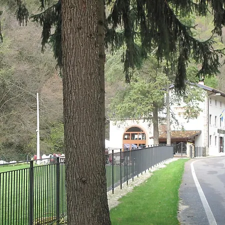 Locanda Al Confin - Osteria Le Piere Bed & Breakfast Pigozzo